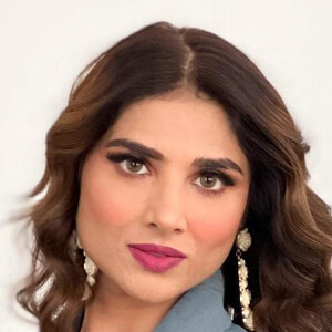 Virdah Javed Khan, 35 (Звезда Инстаграма)