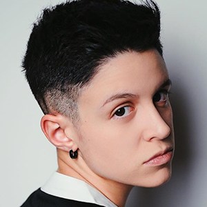 Viviana Edera, 29 (攝影家)