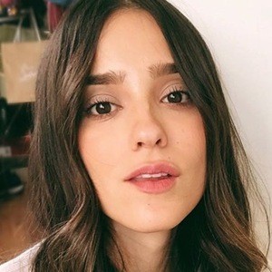 Viviana Serna, 35 (TV Actress)