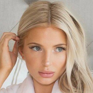 Viviana Volpicelli, 30 (Blogger)