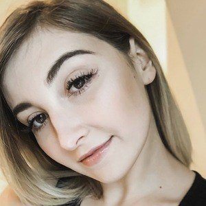 Vixella, 31 (YouTube Star)