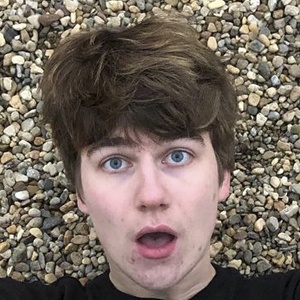 wajwai, 23 (TikTok Star)