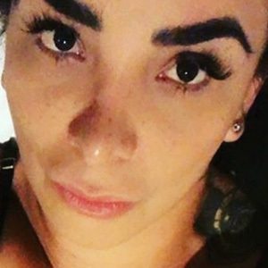 Wanders Lover, 40 (YouTube Star)