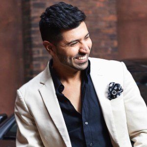 Waqar Malik, 36 (Facebook Star)