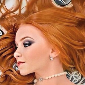 wc_Emily, 18 (TikTok Star)