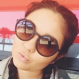 Whitney Shay, 27 (YouTube明星)