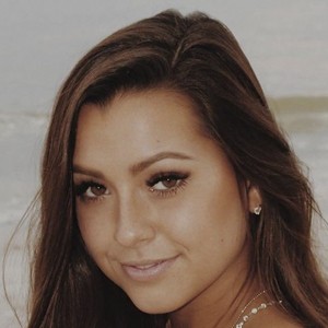 Whitney Wren image 6