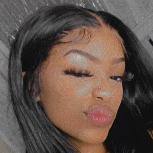 Who Nia, 22 (TikTok Star)