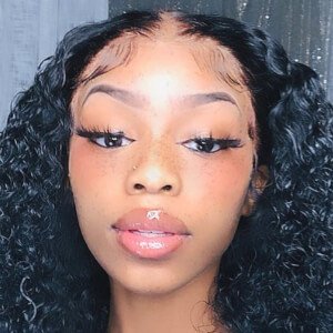 Who Nia, 22 (TikTok Star)