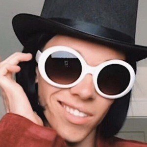 Willywonkatiktok, 24 (TikTok Star)