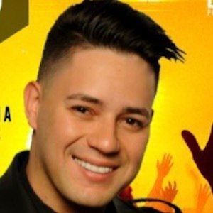Wilmer Escalona, 37 (Cantor Pop)