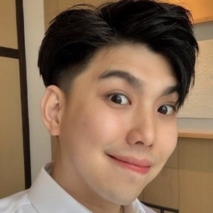 Wind Lee, 37 (Instagram Star)