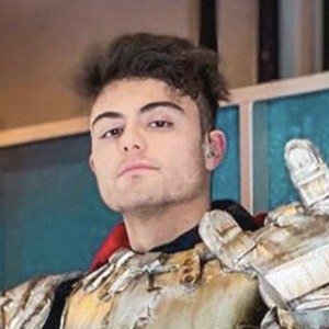 Windoh (YouTube Star) - Age, Birthday, Bio, Facts, Family, Net Worth