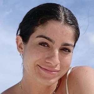 Winny Frías, 29 (TikTok Star)