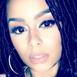 Winny Munoz, 34 (Model)