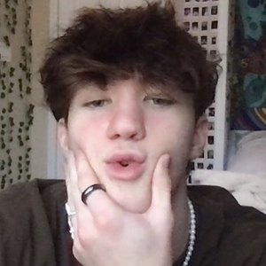 Xander Pendley, 21 (TikTok Star)