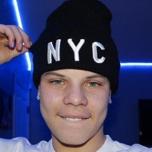 xbrayan, 22 (YouTube Star)