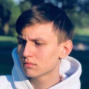 xDuttinho, 27 (YouTube Star)