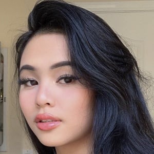 Xeriz Barcarse, 23 (Instagram Star)