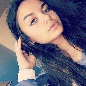 Xo.genna, 22 (TikTok Star)