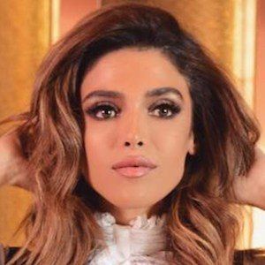 Yalda Golsharifi, 39 (Instagram Star)