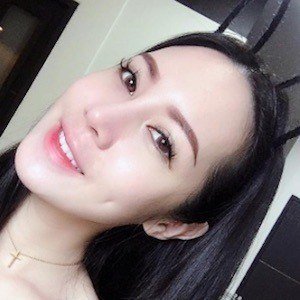 Yan Kay Kay, 43 (YouTube明星)