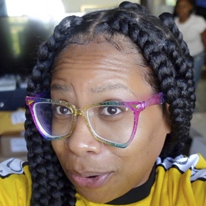 Yanna Beard, 22 (YouTube Star)