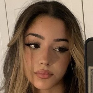 Yasmin Barbieri image 6