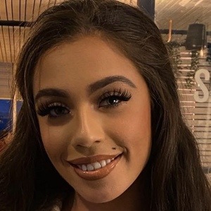 Yasmin hadfield image 5