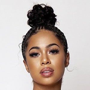 Yasmine Lopez, 26 (Instagram Star)