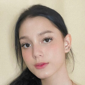 Yasmine Ow, 24 (Instagram Star)