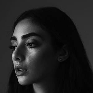 Yasmine Sima, 28 (Model)