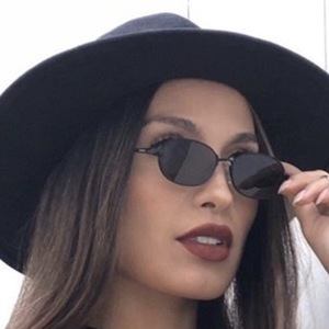 Yazmin Nicole, 34 (Model)