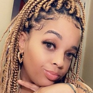 yeaimtiff, 40 (TikTok Star)