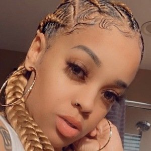 yeaimtiff, 40 (TikTok明星)