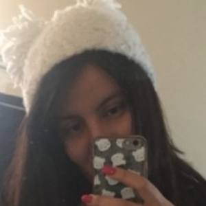 Yina Olguin, 27 (TikTok明星)