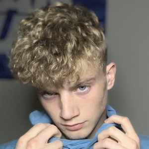 Yo.itsbraden, 23 (TikTok Star)