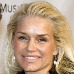 Yolanda Hadid image 7