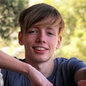 YoSoyJavi, 23 (YouTube Star)