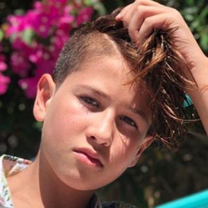 Youjuand, 20 (Cantante pop)