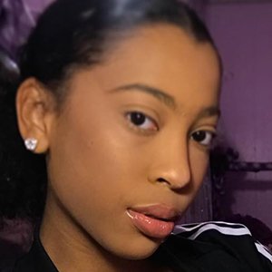 Young Reborn Mommy, 22 (YouTube明星)