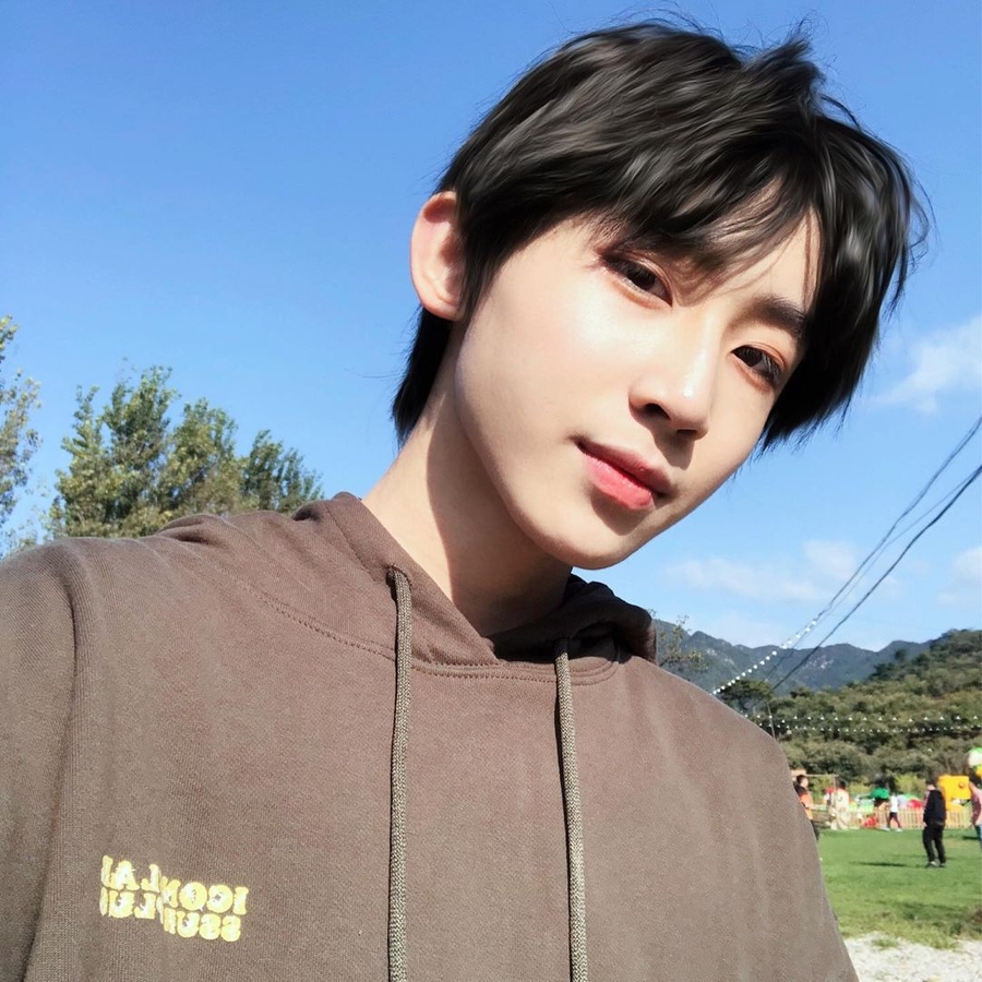 Yu Zeyu image 2