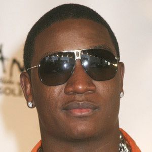 Yung Joc, 42 (说唱歌手)