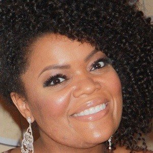 Yvette Nicole Brown (TV Actress) - Age, Birthday, Bio, Facts, Family