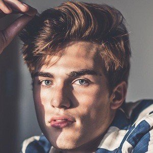 Zach Cox image 8