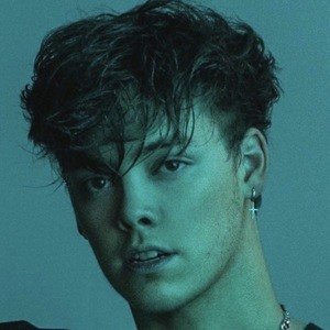 Zach Herron, 24 (流行歌手)