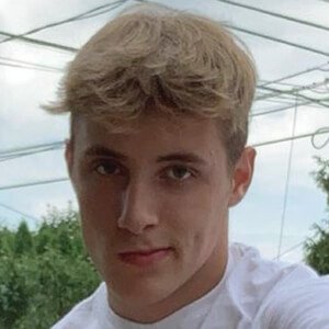 Zach Kutz image 4