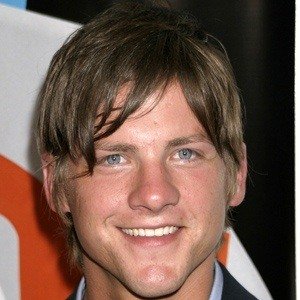 Zachary Knighton, 47 (Actor de Televisión)