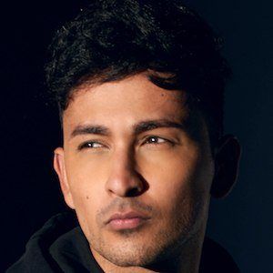 Zack Knight image 6