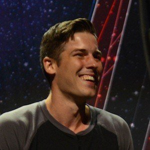 Zack Merrick, 37 (贝斯手)